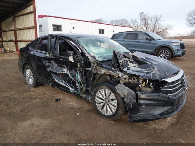 2019 VOLKSWAGEN JETTA 3VWC57BUXKM085420