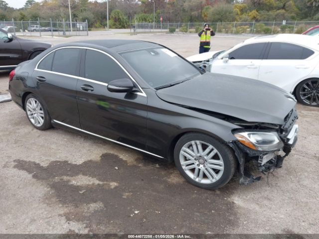 2017 MERCEDES-BENZ C 300 WDDWF4JB6HR261386