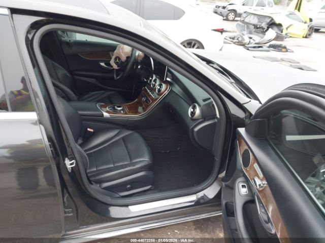 2017 MERCEDES-BENZ C 300 WDDWF4JB6HR261386 Photo 4