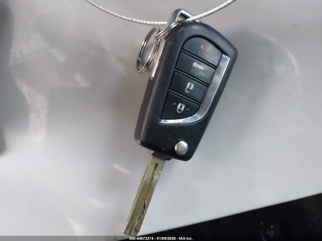 4T1G11AK3NU663351 Toyota CAMRY SE