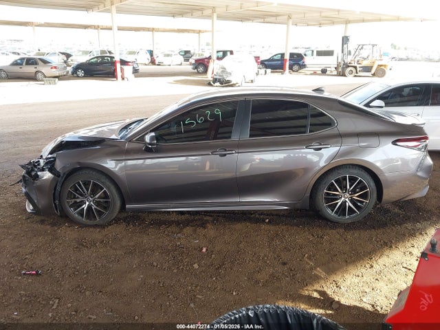 4T1G11AK3NU663351 Toyota CAMRY SE
