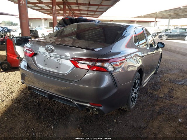 4T1G11AK3NU663351 Toyota CAMRY SE