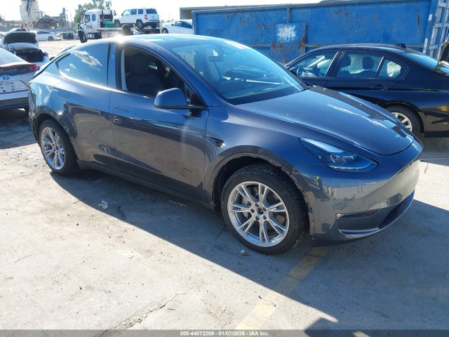 2023 TESLA MODEL Y 7SAYGDEE3PF865229 Photo 0