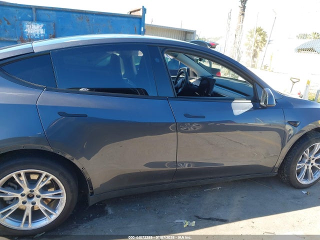 7SAYGDEE3PF865229 Tesla Model Y Awd/long Range Dual Motor All-wheel Drive