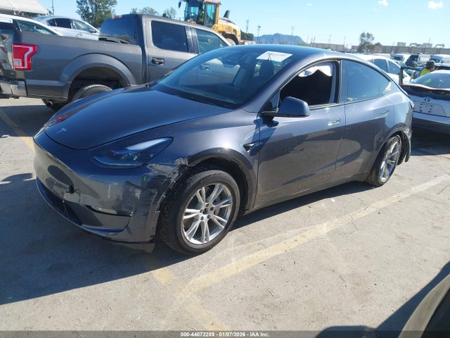 2023 TESLA MODEL Y 7SAYGDEE3PF865229 Photo 1