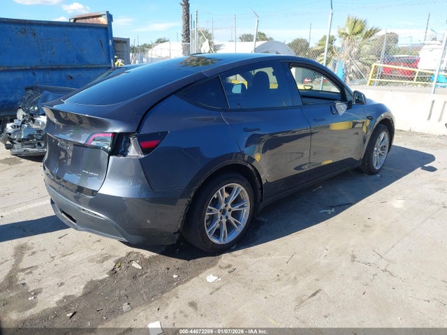 2023 TESLA MODEL Y 7SAYGDEE3PF865229 Photo 3