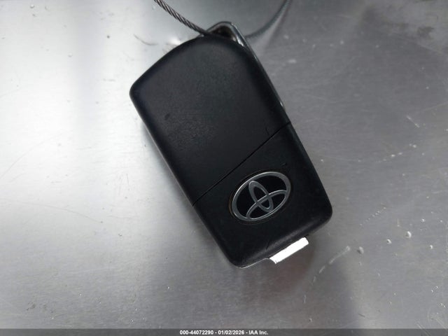 4T1B11HK0KU253070 Toyota CAMRY LE