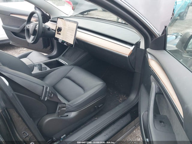 2023 TESLA MODEL 3 5YJ3E1EB7PF634397 Photo 4