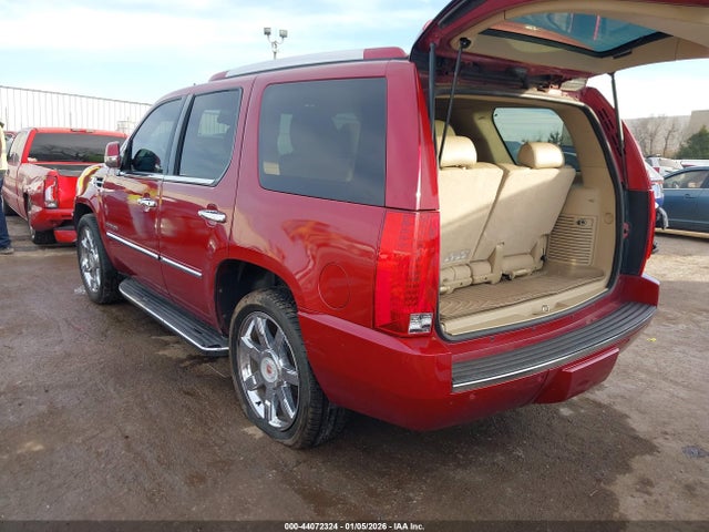 2014 CADILLAC ESCALADE 1GYS3BEF0ER189089 Photo 2