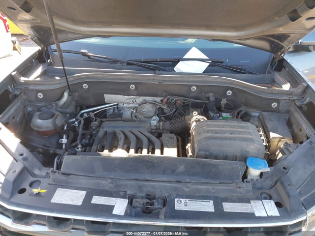 1V2NR2CA1JC570597 Volkswagen Atlas 3.6l V6 Sel Premium