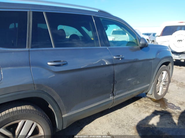 1V2NR2CA1JC570597 Volkswagen Atlas 3.6l V6 Sel Premium