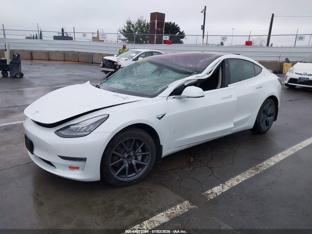 2019 TESLA MODEL 3 5YJ3E1EA4KF326474 Photo 1