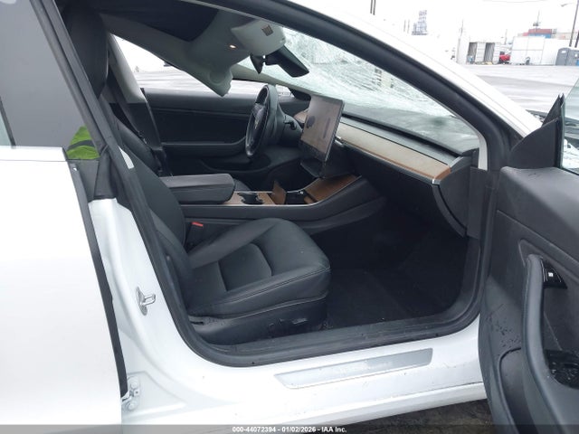 2019 TESLA MODEL 3 5YJ3E1EA4KF326474 Photo 4