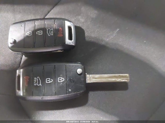 KIA Soul 2014 KNDJN2A29E7747256 Image 11