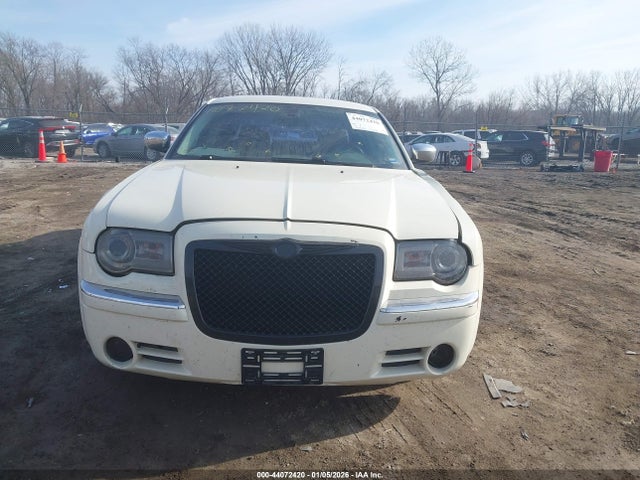 Продаж на аукціоні авто 2008 Chrysler 300c Hemi, vin: 2C3KA63H18H210063, номер лоту: 44072420