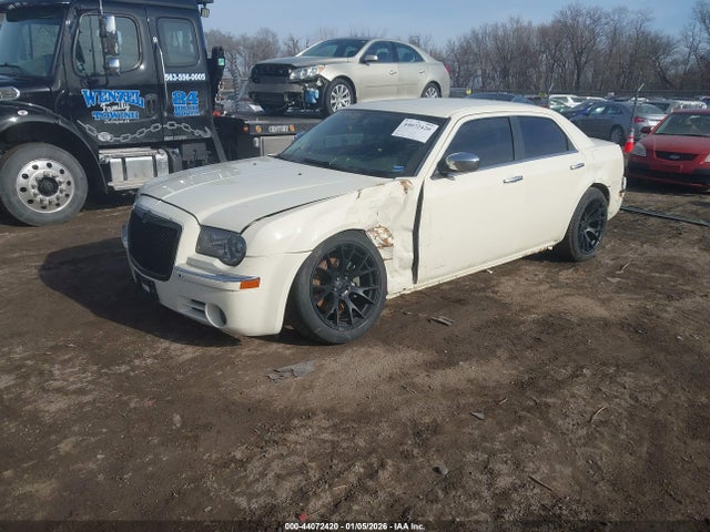 Продаж на аукціоні авто 2008 Chrysler 300c Hemi, vin: 2C3KA63H18H210063, номер лоту: 44072420