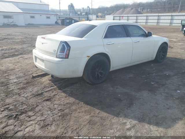 Продаж на аукціоні авто 2008 Chrysler 300c Hemi, vin: 2C3KA63H18H210063, номер лоту: 44072420