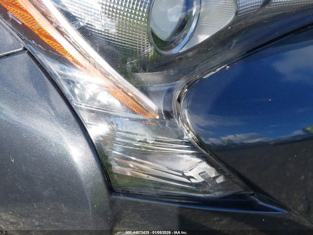 Toyota Prius Two Eco 2018 JTDKARFU7J3550381 Image 12