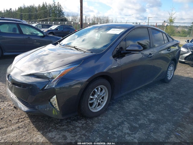 Toyota Prius Two Eco 2018 JTDKARFU7J3550381 Image 2