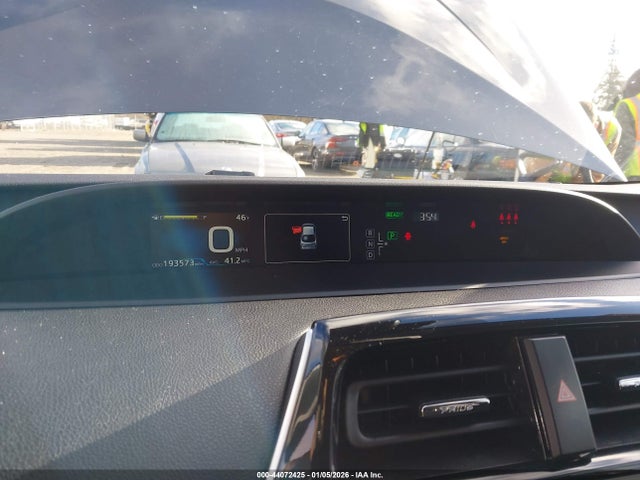 Toyota Prius Two Eco 2018 JTDKARFU7J3550381 Image 7