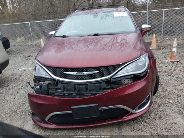 Продажа на аукционе авто 2018 Chrysler Pacifica Limited, vin: 2C4RC1GG8JR320682, номер лота: 44072447