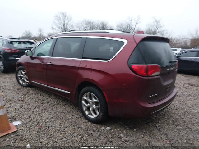 Продажа на аукционе авто 2018 Chrysler Pacifica Limited, vin: 2C4RC1GG8JR320682, номер лота: 44072447
