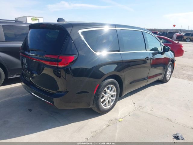 2025 CHRYSLER PACIFICA 2C4RC1BG3SR520569 Photo 3