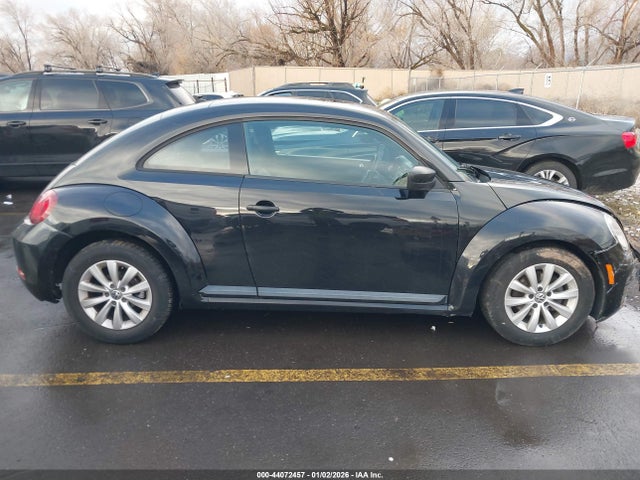 Продаж на аукціоні авто 2017 Volkswagen Beetle #pinkbeetle/1.8t Classic/1.8t S, vin: 3VWF17AT9HM621137, номер лоту: 44072457