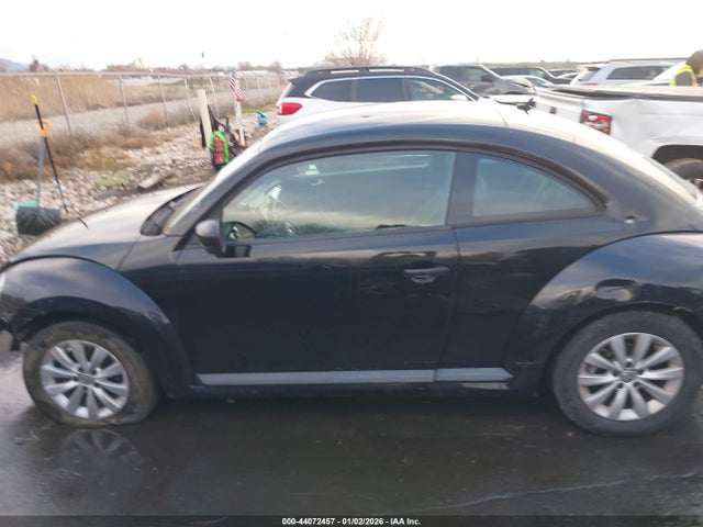 Продаж на аукціоні авто 2017 Volkswagen Beetle #pinkbeetle/1.8t Classic/1.8t S, vin: 3VWF17AT9HM621137, номер лоту: 44072457