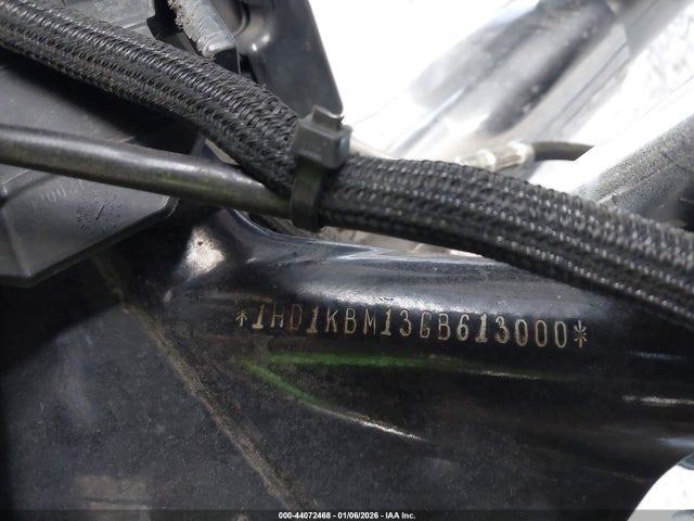 2016 HARLEY-DAVIDSON FLHX 1HD1KBM13GB613000 Photo 9