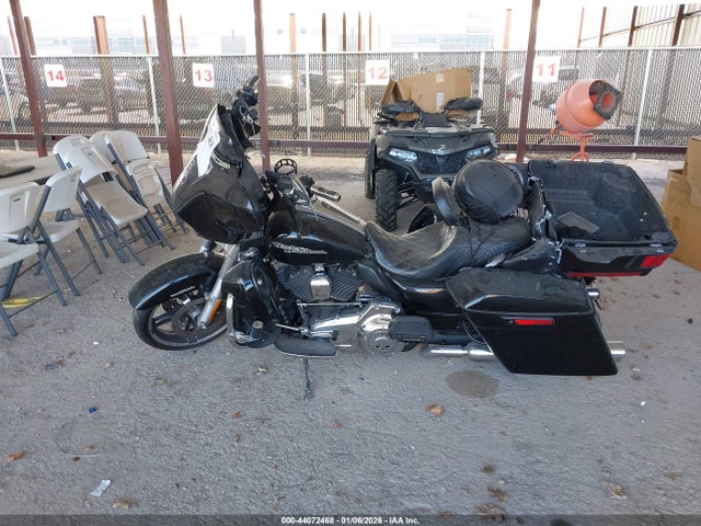 1HD1KBM13GB613000 Harley-Davidson Flhx Street Glide