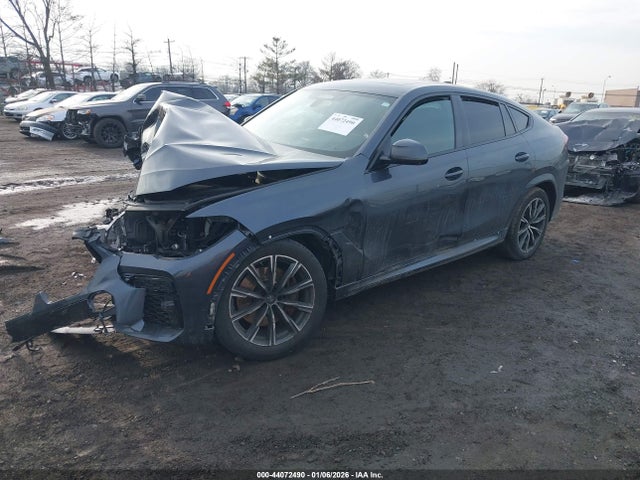 2022 BMW X6 5UXCY6C03N9L99413 Photo 1