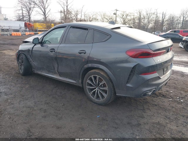2022 BMW X6 5UXCY6C03N9L99413 Photo 2