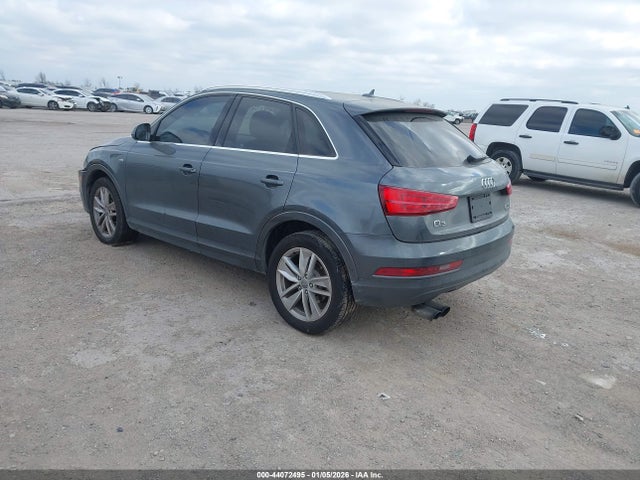 2018 AUDI Q3 WA1JCCFS9JR033639 Photo 2