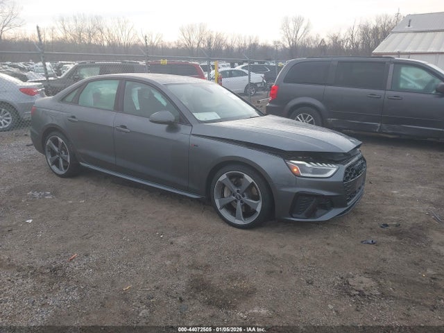 2021 AUDI A4 WAUEAAF49MA013233