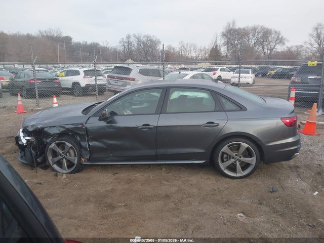 2021 Audi A4 Premium Plus 45 Tfsi S Line Quattro S Tronic მანქანა იყიდება აუქციონზე, vin: WAUEAAF49MA013233, აუქციონის ნომერი: 44072505