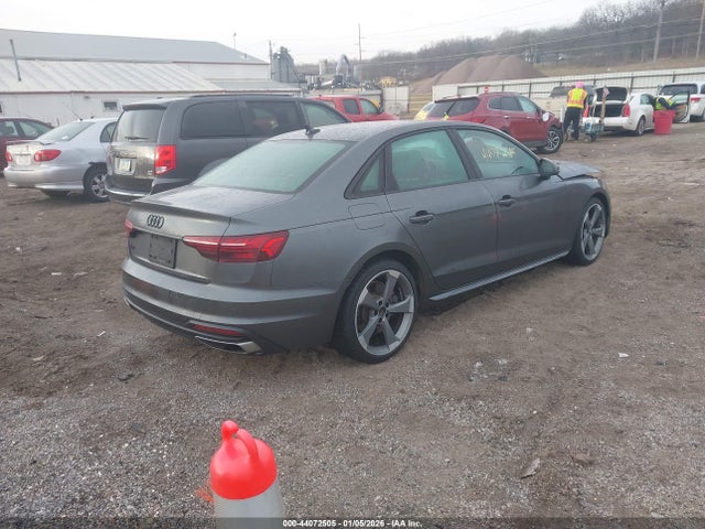 2021 AUDI A4 WAUEAAF49MA013233 Photo 3