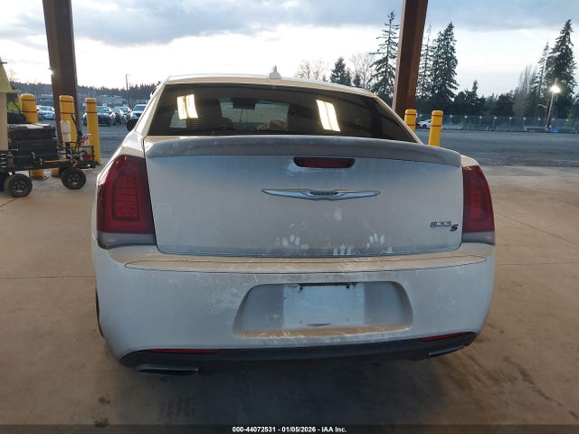 Chrysler 300 300s 2017 2C3CCABG5HH664780 Image 17