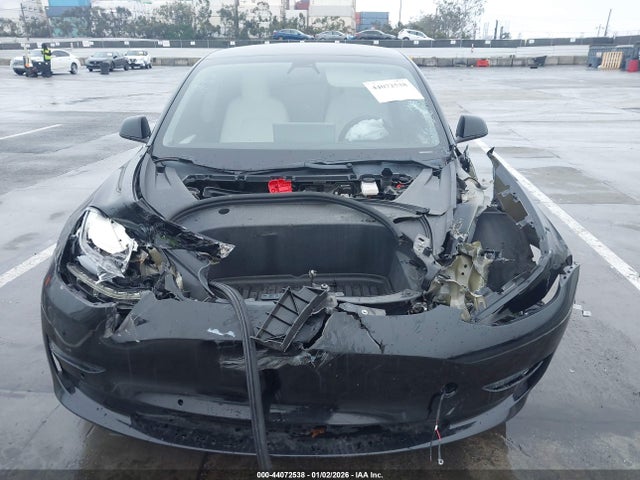 44072538 :رقم المزاد ، 5YJ3E1EAXMF000617 vin ، 2021 Tesla Model 3 Standard Range Plus Rear-wheel Drive مزاد بيع
