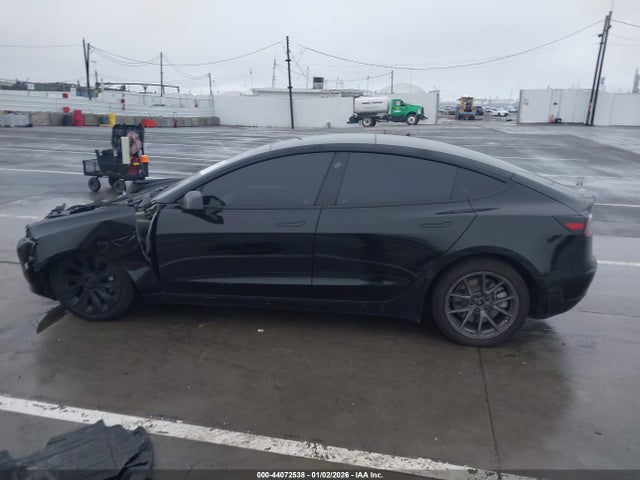 44072538 :رقم المزاد ، 5YJ3E1EAXMF000617 vin ، 2021 Tesla Model 3 Standard Range Plus Rear-wheel Drive مزاد بيع