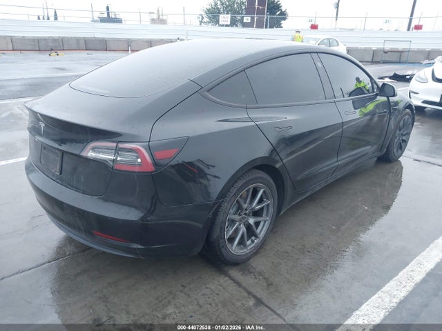 44072538 :رقم المزاد ، 5YJ3E1EAXMF000617 vin ، 2021 Tesla Model 3 Standard Range Plus Rear-wheel Drive مزاد بيع