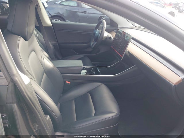 2020 TESLA MODEL 3 5YJ3E1EB9LF638073 Photo 4