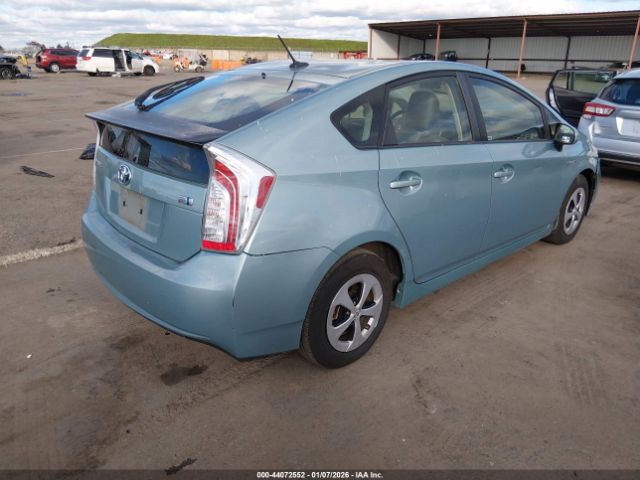 2013 TOYOTA PRIUS JTDKN3DU0D1727762 Photo 3