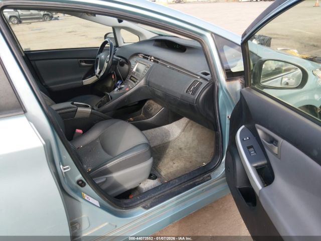 2013 TOYOTA PRIUS JTDKN3DU0D1727762 Photo 4