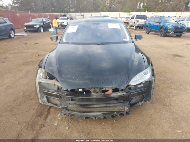 5YJSA1H17EFP36600 Tesla Model S P85