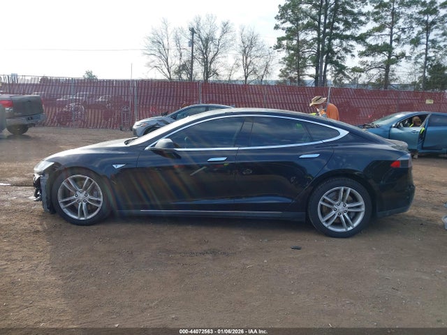 5YJSA1H17EFP36600 Tesla Model S P85