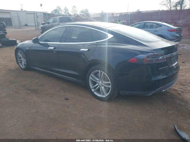 2014 TESLA MODEL S 5YJSA1H17EFP36600 Photo 2