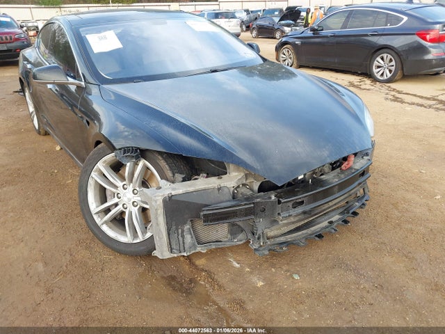 2014 TESLA MODEL S 5YJSA1H17EFP36600 Photo 5