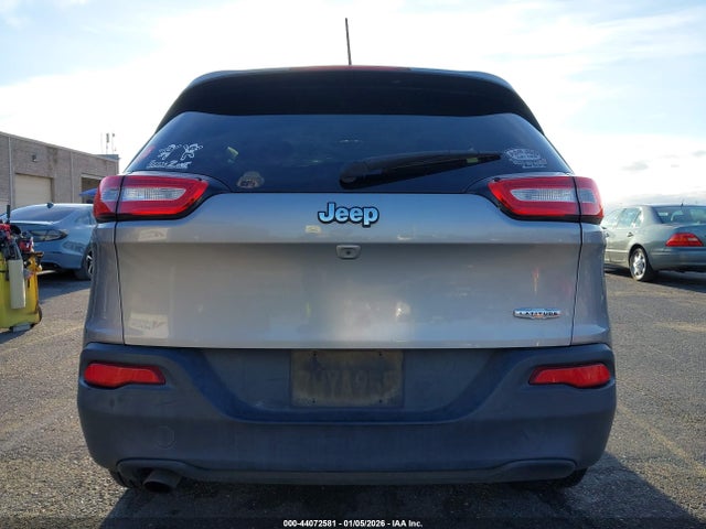 1C4PJLCB8HW559668 Jeep Cherokee Latitude Fwd