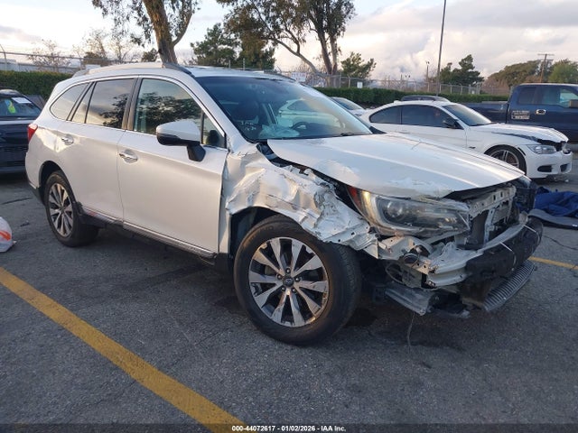 Auction sale of the 2018 Subaru Outback 3.6r Touring, vin: 4S4BSETC3J3392103, lot number: 44072617